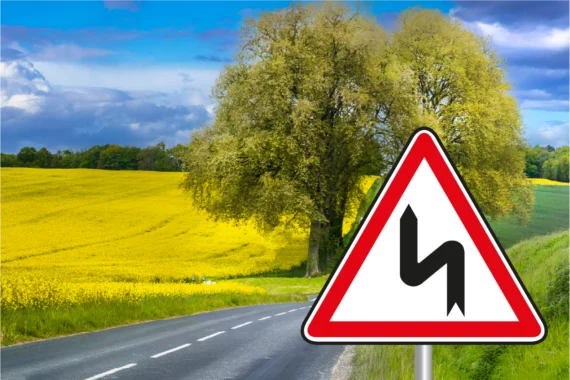 Panneau Danger Virage à Gauche - A1d ROUT-0033