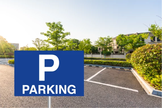 Panneau Parking ROUT-0137